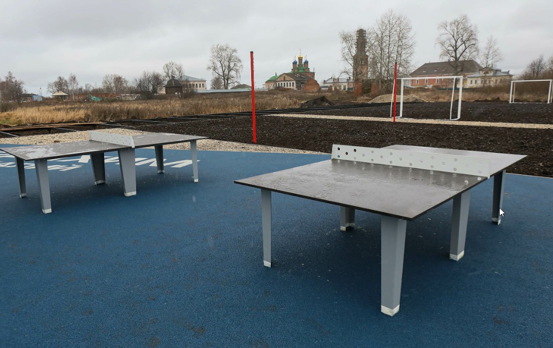 Здесь можно будет сыграть в теннис, футбол, волейбол